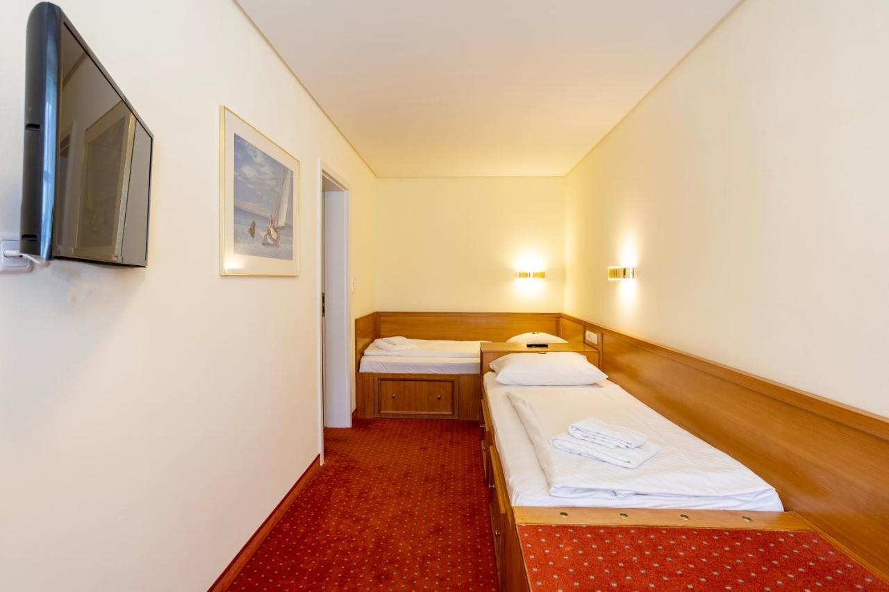 Ringhotel Warnemuender Hof Rostock Exterior photo