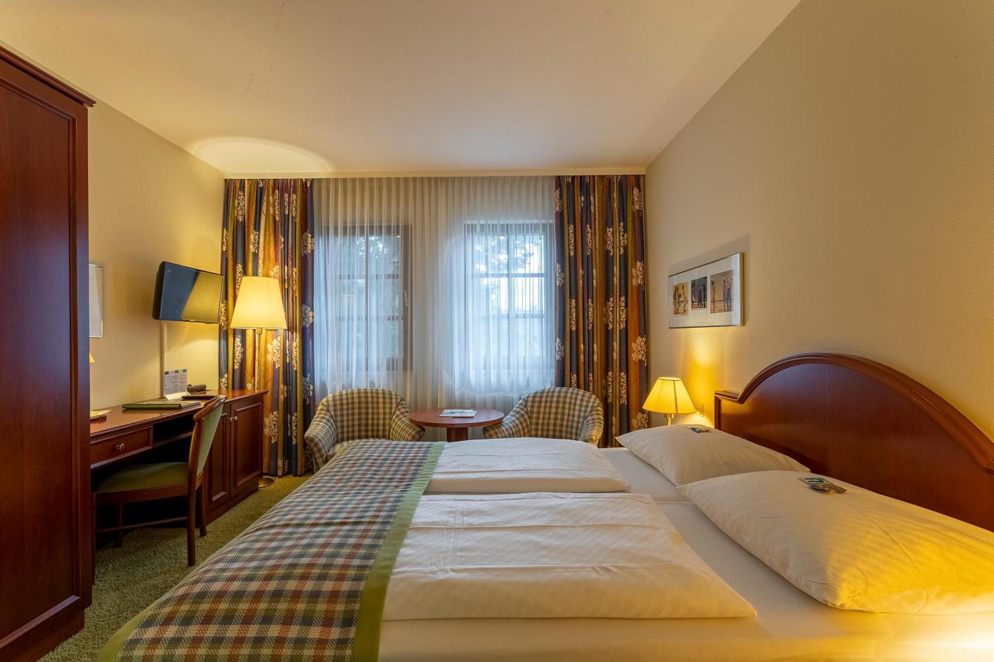 Ringhotel Warnemuender Hof Rostock Room photo